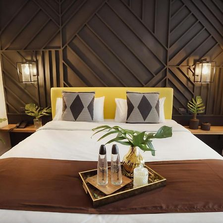 The Bourke Hotel Davao ภายนอก รูปภาพ