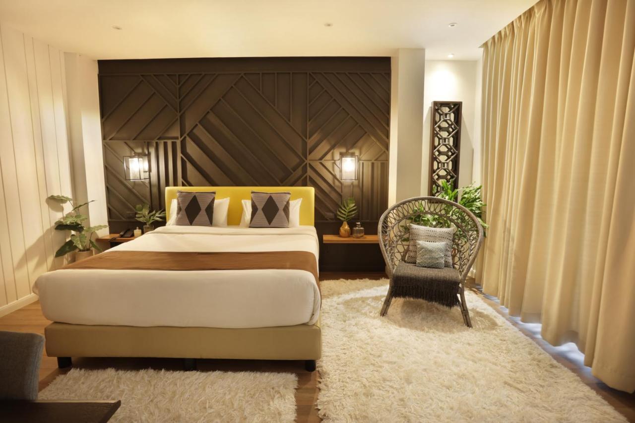 The Bourke Hotel Davao ภายนอก รูปภาพ