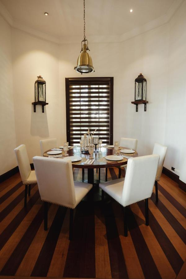 The Bourke Hotel Davao ภายนอก รูปภาพ