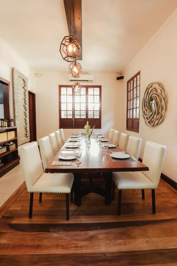 The Bourke Hotel Davao ภายนอก รูปภาพ