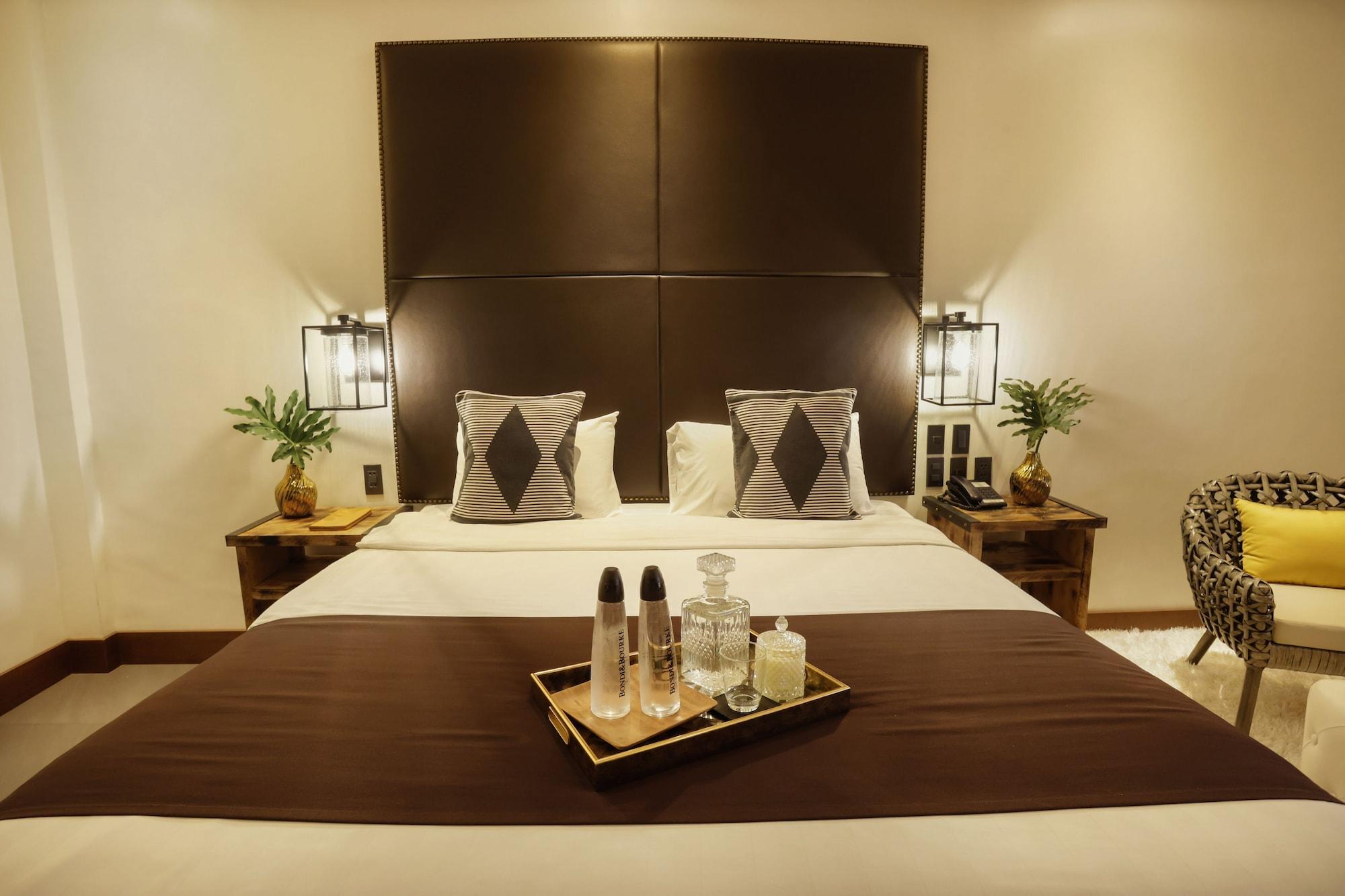 The Bourke Hotel Davao ภายนอก รูปภาพ