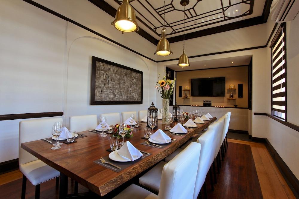 The Bourke Hotel Davao ภายนอก รูปภาพ