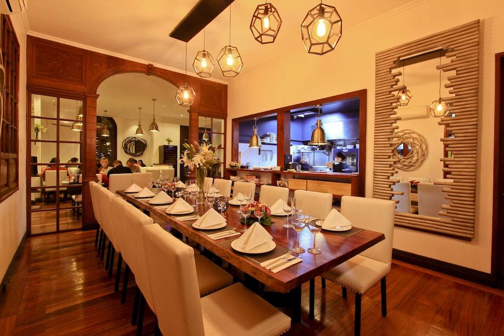 The Bourke Hotel Davao ภายนอก รูปภาพ