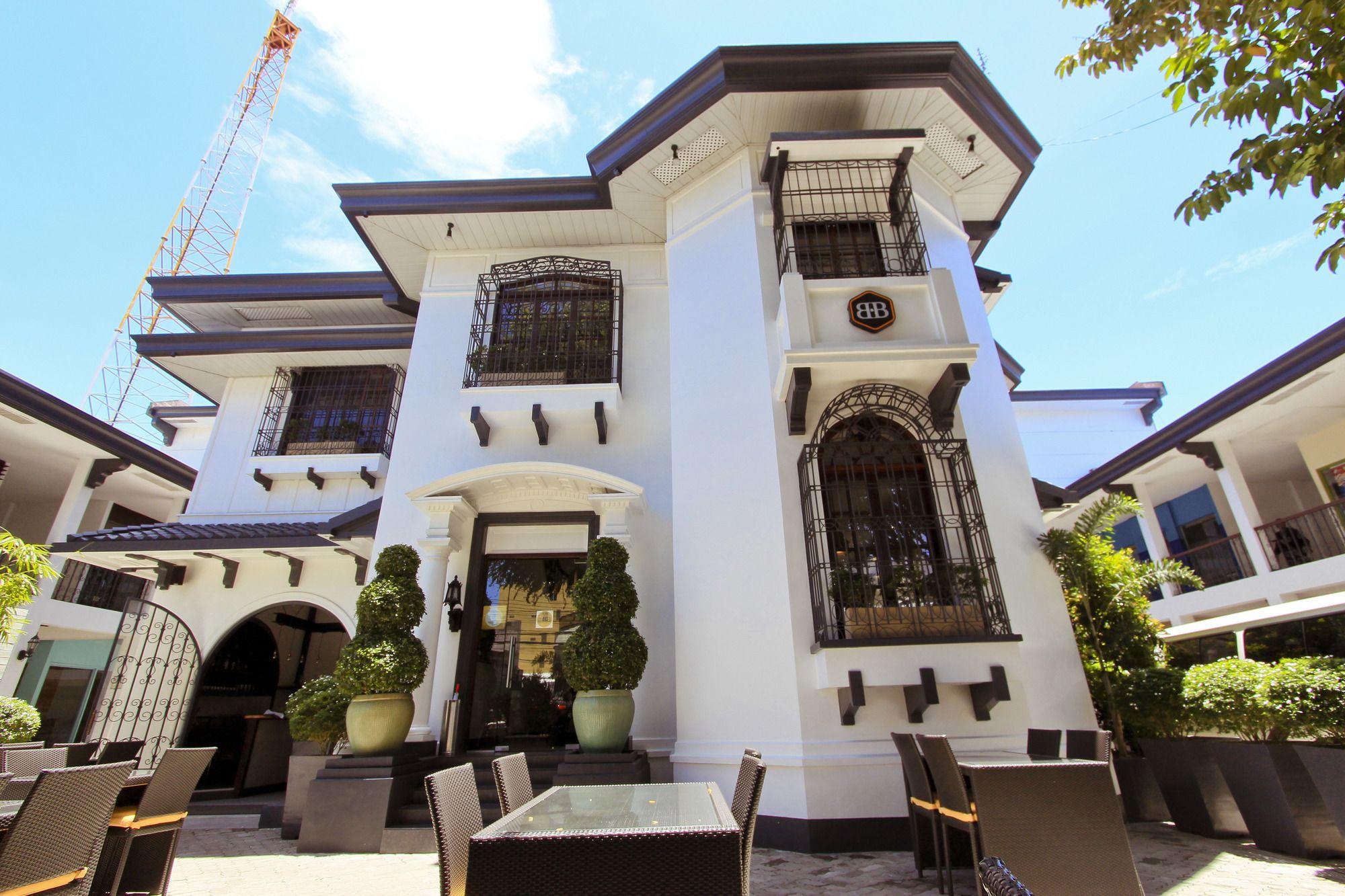 The Bourke Hotel Davao ภายนอก รูปภาพ